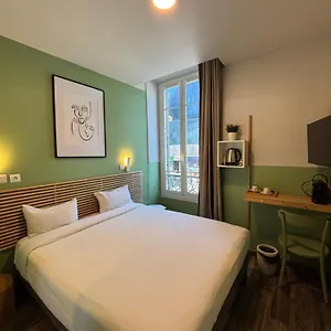 2* Ξενοδοχείο De Berne